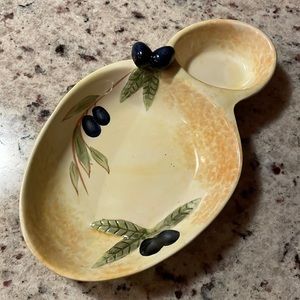 Ceramic olive bowl